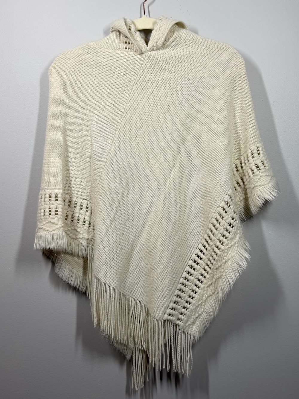 Cupcakes & Cartwheels Kids Cream L/XL Boho Knit Hooded Poncho Cape Fringe Shawl